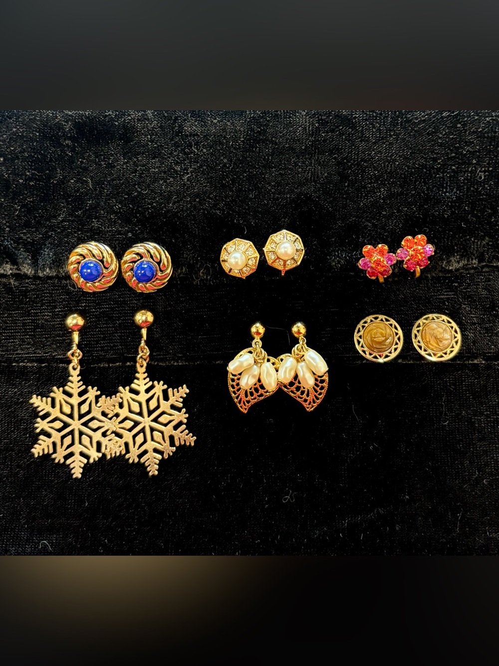 Signed Vintage Clip on Earring lot of 6 gold tone Avon Richelieu Sarah Coventry